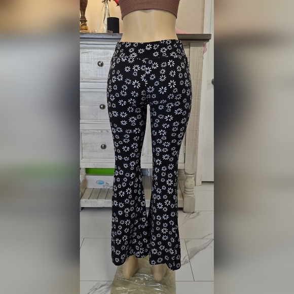 No Boundaries Pants - No Boundaries Black Daisy Print Flare Pants